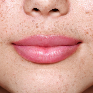 Kissylips™ Cushy Shine Lip + Cheek Balm ”Sweet Pea” (Cool Berry)